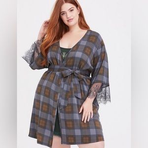Torrid Outlander Tartan Plaid Challis & Lace Self Tie Sleep Robe